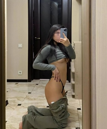💋 У меня есть все, чтобы сделать твои фантазии реальностью. 🔥 Мое тело стройное и сексуальное, а нежные руки и губки доставят тебе невероятное удовольствие. 😍 Мои услуги разнообразны: от нежных эротических массажей до страстных и незабываемых сексуальных игр. 💦 Мои клиенты остаются в восторге от встреч со мной, а мои отзывы говорят сами за себя. 💯 Не упусти шанс испытать настоящий экстаз, встречайся со мной и получай удовольствие, о котором даже не мог мечтать! 🌟 Фото 100% мои. Жду тебя, мой сладкий... 😉#москва #москвы #вмоскве Окся